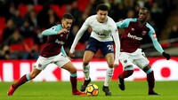 Sebagai tuan rumah, Spurs sangat mendominasi permainan dengan penguasaan bola sekitar 70 persen. Foto: Matthew Childs/Action Images via Reuters