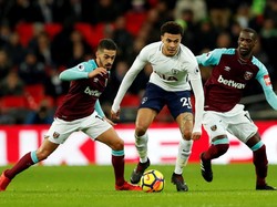 Sebagai tuan rumah, Spurs sangat mendominasi permainan dengan penguasaan bola sekitar 70 persen. Foto: Matthew Childs/Action Images via Reuters