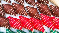 Intip Cantiknya Ragam Croissant Bi-Color di Supermoon Bakehouse
