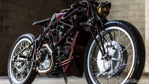 Ducati Jadul Cantik Ini Disapa Typhoon