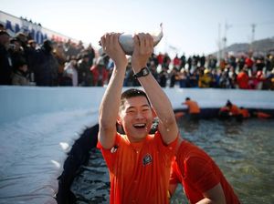 Semarak Festival Memancing Ikan Tahunan di Korsel