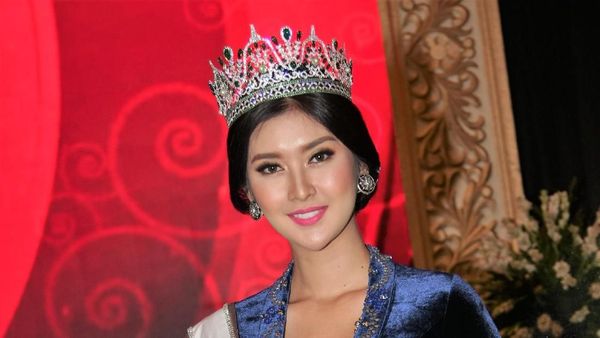 Foto: Cantik dan Anggun Para Puteri Indonesia dengan Sanggul Jawa
