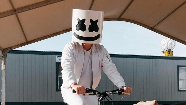 Begini Para DJ Seksi Menjaga Kebugaran Tubuhnya