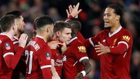 Liverpool memetik kemenangan 2-1 saat menjamu Everton, Sabtu (6/1/2017). James Milner dan Virgil Van Dijk pencetak gol Liverpool, Gylfi Sigurdsson dikubu Everton. (Foto: Action Images via Reuters/Carl Recine)