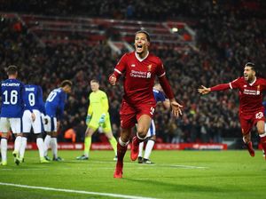 Debut Spesial Van Dijk