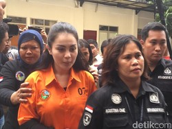 Jennifer Dunn Ditangkap Terkait Narkoba, Yon Koeswoyo Meninggal Dunia