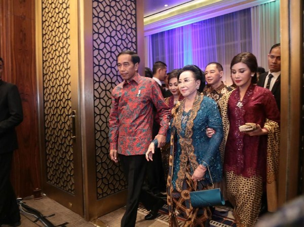 Jokowi hadir di perayaan ulang tahun ke-90 Mooryati Soedibyo