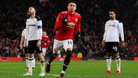 Jesse Lingard kerap menjadi penentu untuk Manchester United. Sebanyak 12 kali menjadi pemain pengganti, dia tiga kali membikin gol. (Foto: Jason Cairnduff/Action Images via Reuters)