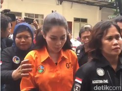 Jennifer Dunn Nangis Kejer, Bintang Hollywood Serba Hitam di Golden Globe 2018