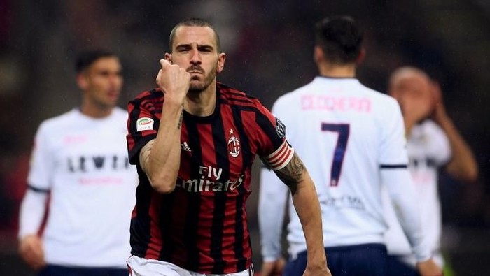 Leonardo Bonucci AC Milan's defender Leonardo Bonucci from Italy celebrates after scoring during the Italian Serie A football match AC Milan vs Crotone on January 6, 2018 at the San Siro stadium in Milan. / AFP PHOTO / MARCO BERTORELLO