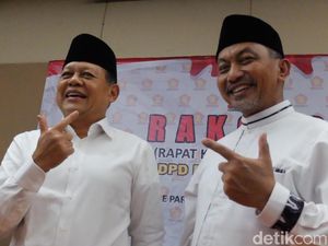Jelang Pelantikan Ridwan Kamil, Sudrajat-Syaikhu Masih Melawan Jelang Pelantikan Ridwan Kamil, Sudrajat-Syaikhu Masih Melawan