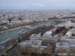 Ada Apa di Lantai 2 Menara Eiffel?