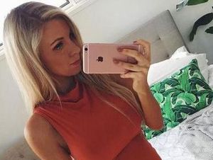 5 Wanita yang Jadi Viral karena Perut Tetap Kecil Saat Hamil di Atas 5 Bulan