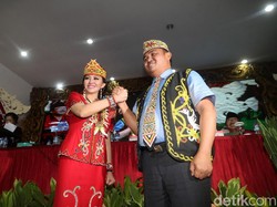 Setelah PDIP, Karolin-Suryadman Gidot Dapat Dukungan Demokrat