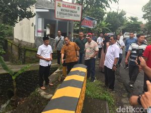 Bupati Anas Cek Program Infrastruktur yang Belum Dikerjakan