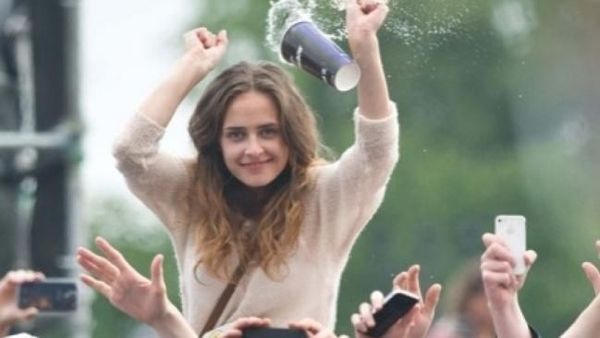 Berbagai Momen Sepersekian Detik Sebelum Difoto