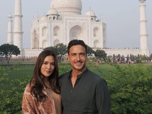Ke India, Raisa dan Hamish Daud Terpesona Taj Mahal