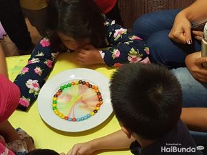 Mumpung Libur, Yuk Bikin Percobaan Membuat Pelangi Bareng Anak