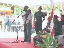 Ade, Pelajar Tunanetra yang Tolak Sepeda Jokowi dan Minta Laptop