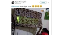 Fans Arsenal pun dipastikan sudah tak sanggup melihat berita-berita lanjutan usai kekalahan ini. (Foto: Screenshot Twitter)