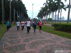 Sandi Jalan Pagi dan Makan Bubur Bareng Rini, Ini yang Dibahas