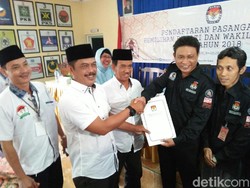 Cabup-Cawabup Perseorangan Daftar Pertama di KPU Kudus