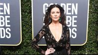 Catherine Zeta-Jones Tetap Seksi di Usia Hampir 50 Tahun