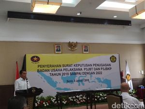 Pemerintah Tetapkan Pertamina dan AKR Pasok BBM Subsidi 2018