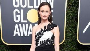 Tanpa Gaun, 10 Aktris Ini Tetap Menawan Pakai Celana di Golden Globes 2018