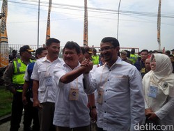 Pasangan Rudy-Helmi Daftar ke KPU Garut