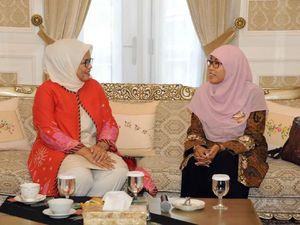 Istri Anies Baswedan dan Istri Aher Berbincang Hangat, Bahas Apa?