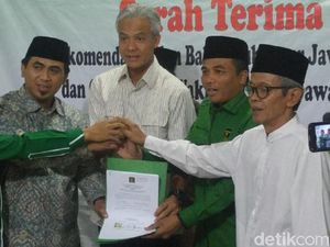 Shalawat Iringi Pernikahan Ganjar-Yasin di PPP Jateng