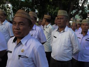 PNS Dapat Gaji ke-13 dan THR, Bagaimana dengan Pensiunan?