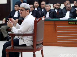 2 Saksi Meringankan Jonru Dihadirkan di Sidang Siang Ini 2 Saksi Meringankan Jonru Dihadirkan di Sidang Siang Ini