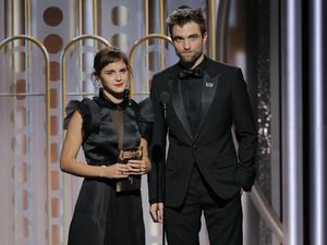 Baper! Hermione Granger dan Cedric Diggory Reunian di Golden Globe Baper! Hermione Granger dan Cedric Diggory Reunian di Golden Globe