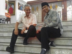 Ganjar-Gus Yasin akan Daftar ke KPU Jateng Diiringi Andong Hari Ini