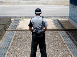 Video Korsel Bongkar Pengeras Suara Anti-Korut di Perbatasan