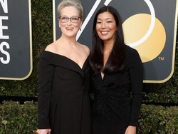 Para Bintang Hollywood Ramai-ramai Kenakan Hitam di Golden Globe 2018