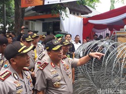Kapolda Jatim Tinjau Persiapan Pilkada di KPU Jawa Timur