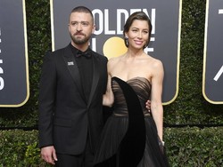 Gaya Serba Hitam Para selebriti di Golden Globes 2018