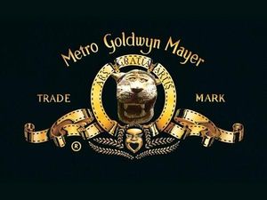 Deretan Patung Kocak yang Bikin Netizen Terpingkal