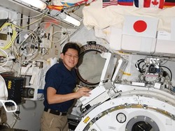 Usai Mengaku Bertambah Tinggi 9 Cm, Astronot Jepang Minta Maaf