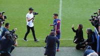 Setidaknya juga ada 73 media yang meliput acara perkenalan Coutinho di Camp Nou. Foto: Albert Gea/Reuters