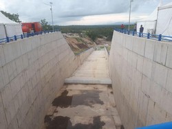 Sebelum Tinggalkan Kupang, Jokowi Resmikan Bendungan dan 2 PLBN