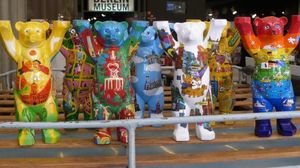 Sosok Gemas Buddy Bear yang Ingin Dipajang Sandi di Monas