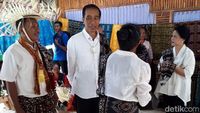 Jokowi dan Iriana Beli Tenun Ikat Rote Rp 600 Ribu