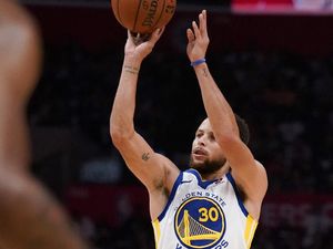 Aksi Stephen Curry Hebohkan Penggila NBA di Filipina