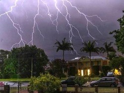 Hujan Badai Sejukkan Panasnya Kota Sydney, Meski Tak Lama