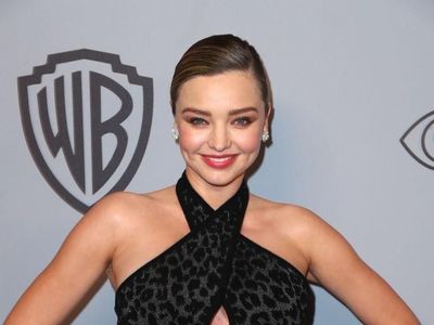 5 Artis Nggak Ngaku Operasi Payudara, Tapi Foto Before-After Tampak Beda