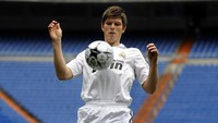 Klaas-Jan Huntelaar. Madrid menggaet Huntelaar dari Ajax pada Januari 2009. Nilai transfernya saat itu, 27 juta euro, merupakan yang termahal di bursa transfer musim dingin La Liga. (Foto: Denis Doyle/Getty Images)